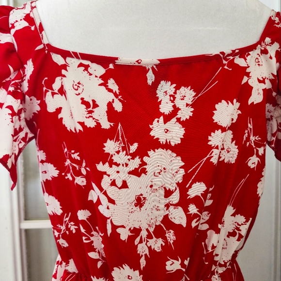 Bottom Ruffled Dress ❤️❤️ - Picture 3 of 4